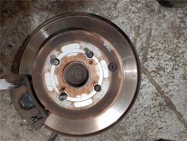 buje trasero izquierda toyota corolla 2003 wg