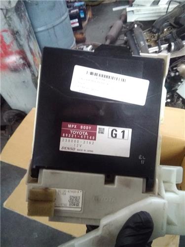 caja fusiblesrele toyota prius zvw30 2009 18