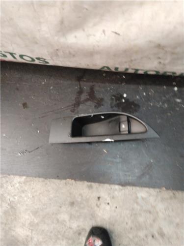 botonera puerta trasera derecha opel astra j