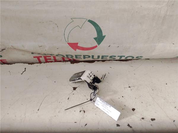 bisagra inferior puerta trasera derecha toyot