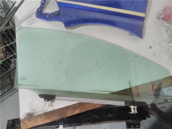 luna puerta delantera izquierda toyota avensis 2003 > sd (zzt251) 1.8