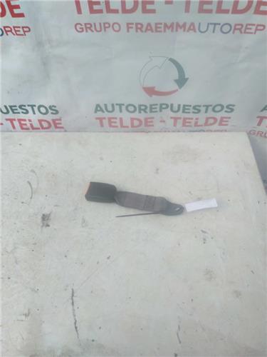 anclaje cinturon trasero central nissan patro