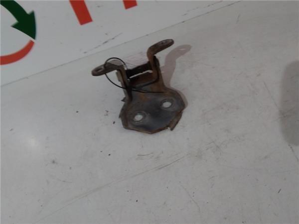 bisagra inferior puerta delantera izquierda t