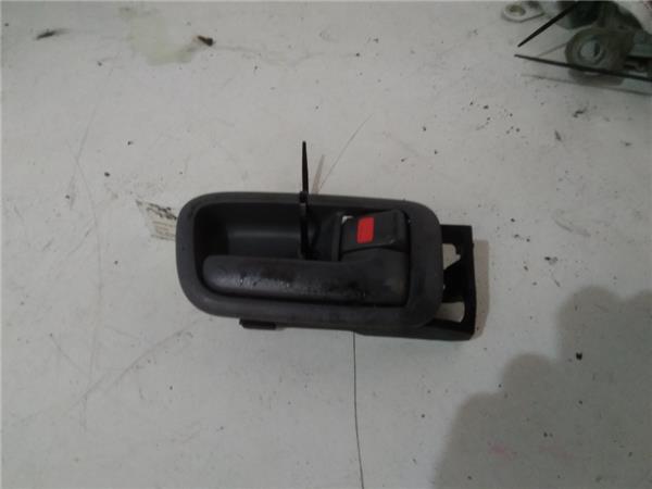 manilla interior puerta trasera derecha toyot