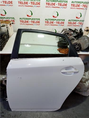 puerta trasera izquierda toyota prius zvw30 2