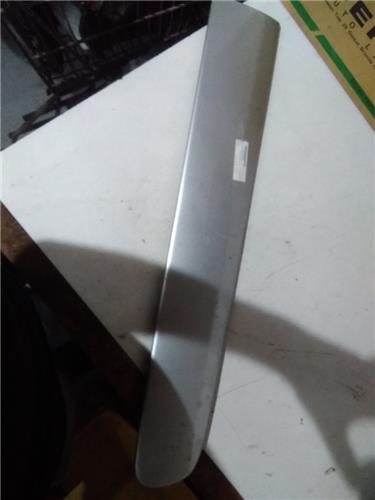 moldura puerta delantera derecha toyota rav 4