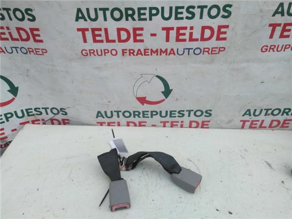 anclaje cinturon trasero central toyota corol