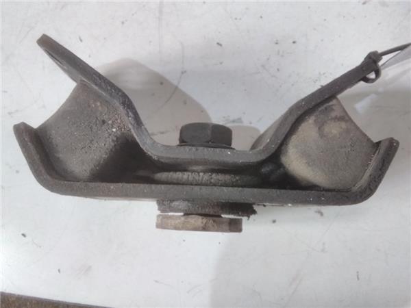 soporte trasero caja cambios toyota land crui