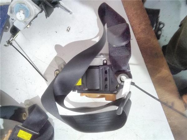 cinturon seguridad delantero izquierdo toyota