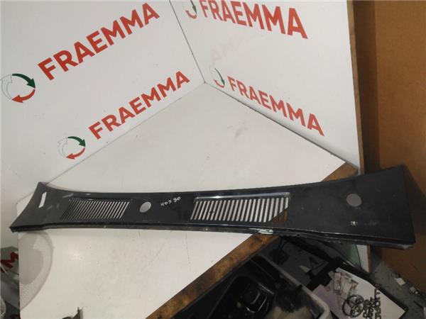 moldura inferior parabrisas toyota land cruis