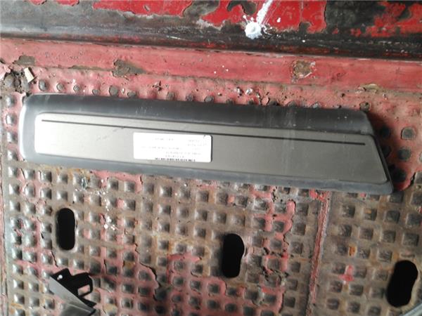 moldura aleta trasera izquierda toyota land c