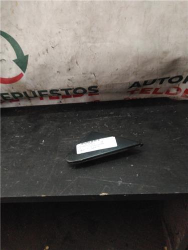 moldura aleta delantera derecha toyota yaris