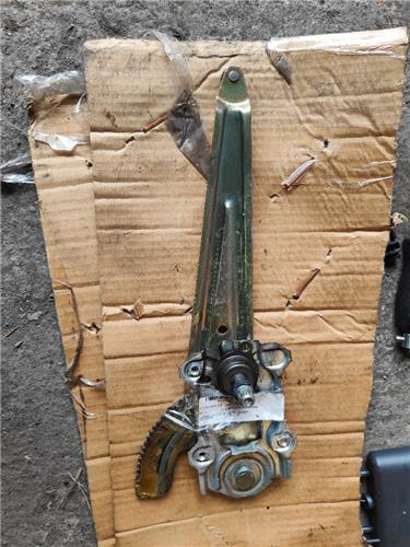 elevalunas electrico trasero izquierdo toyota