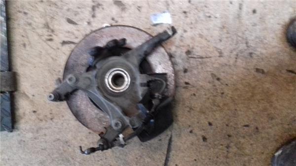 mangueta delantera izquierda peugeot 407 (2004 >) 2.0 hdi 135