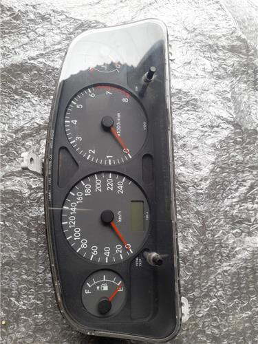 cuadro instrumentos toyota avensis berlina t2