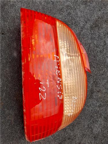 piloto trasero derecho toyota avensis berlina