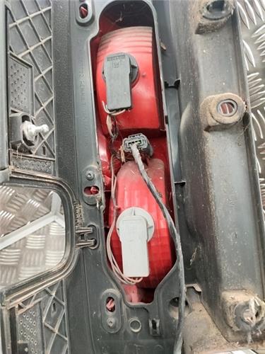 piloto trasero derecho nissan primastar x83 0