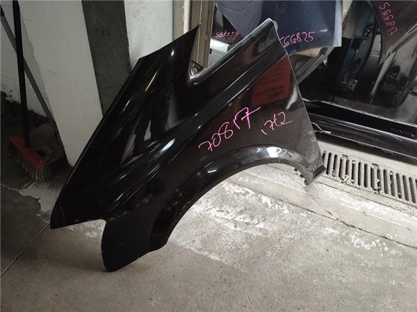 aleta delantera izquierda mercedes benz viano