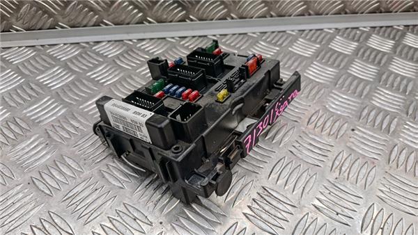 caja fusiblesrele citroen xsara berlina 1997