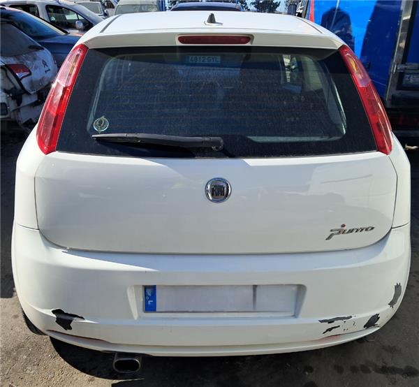 0735420984 paragolpes trasero
