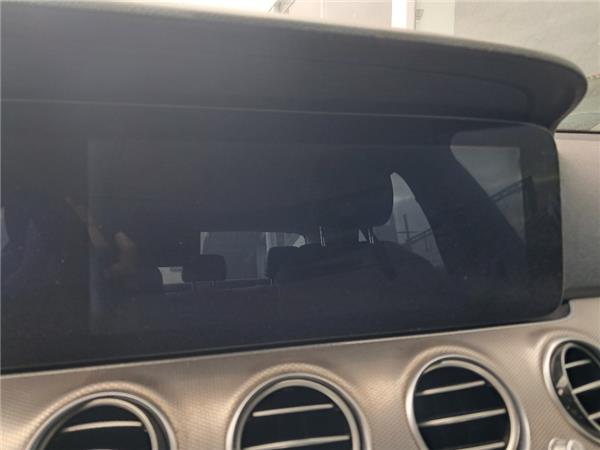 display mercedes benz clase e bm 213 berlina