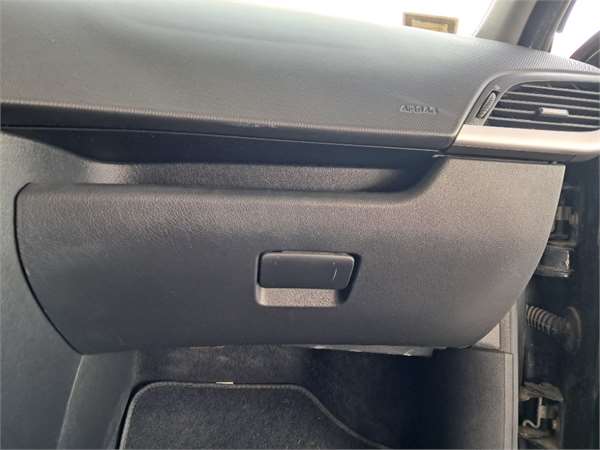 guantera salpicadero peugeot 207 2006  14 x l