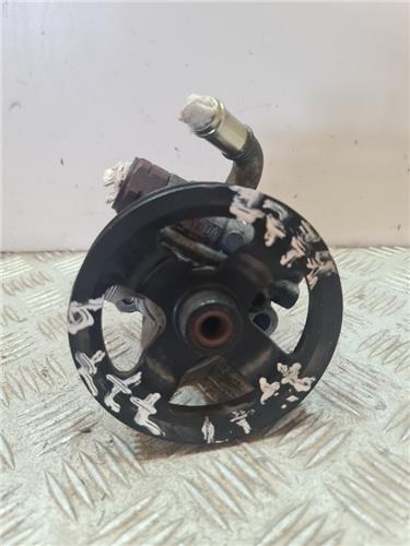 bomba servodireccion toyota avensis berlina t