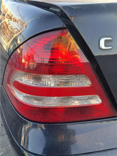 piloto trasero izquierdo mercedes benz clase