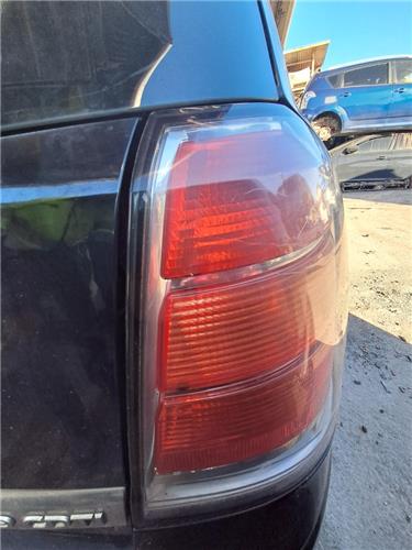 piloto trasero derecho opel zafira b 2005 19