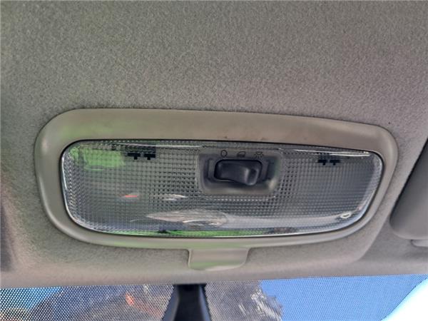 luz interior techo ford fiesta cbk 2002 14 f