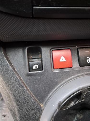 botonera puerta delantera izquierda peugeot p