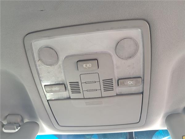 luz interior techo kia sportage sl 2010 17 c