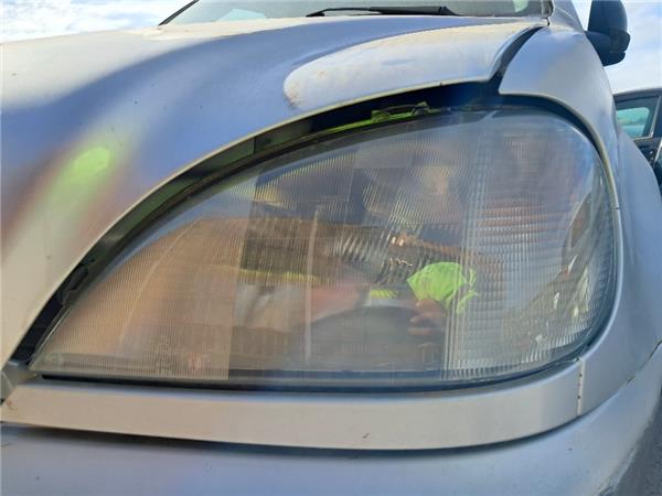 faro delantero izquierdo mercedes benz clase