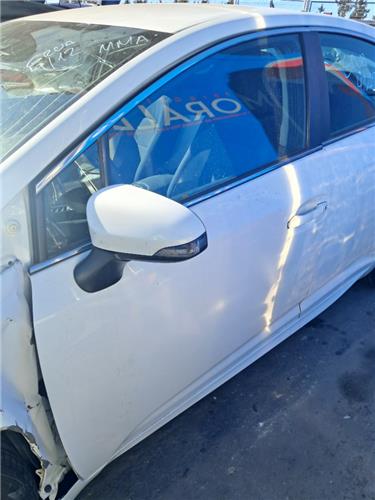 puerta delantera izquierda toyota avensis t27