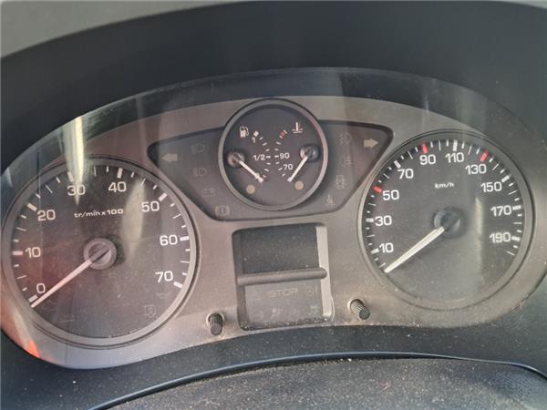 cuadro instrumentos peugeot partner furgon 05