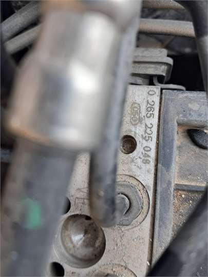 nucleo abs audi a4 berlina 8e 122001  19 tdi
