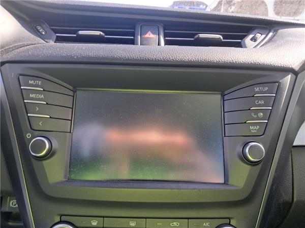 navegador toyota avensis t27 2008 18 advance