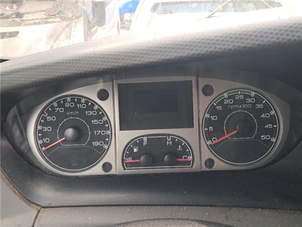 cuadro instrumentos iveco daily furgon 2006