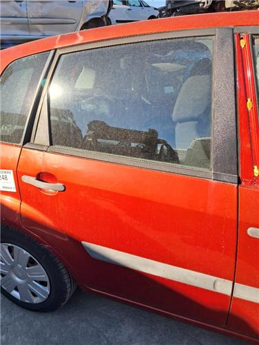 puerta trasera derecha ford fiesta cbk 2002