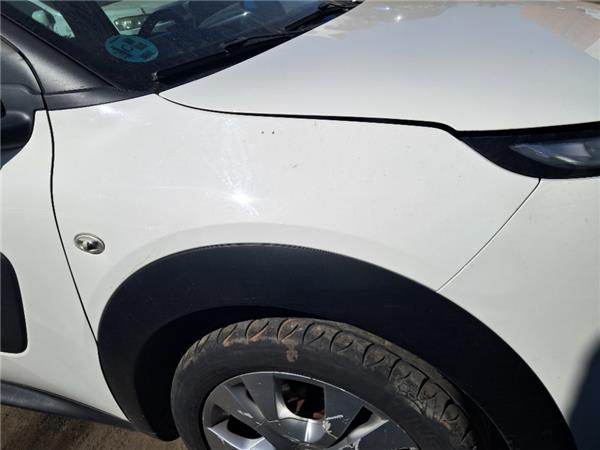 aleta delantera derecha citroen c4 cactus 201