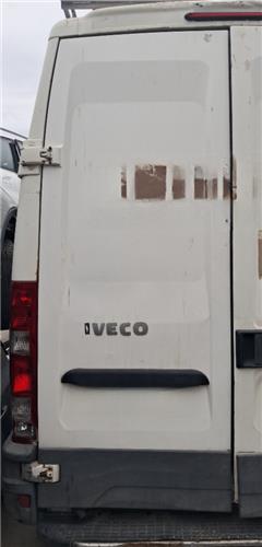 puerta trasera izquierda carga cerrada iveco