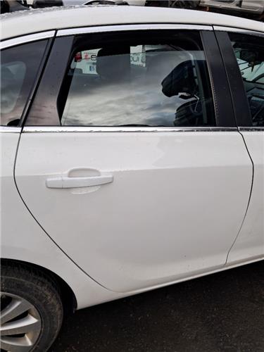 puerta trasera derecha opel astra j sedan 062