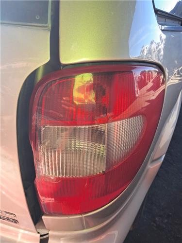 piloto trasero derecho chrysler voyager rg 20