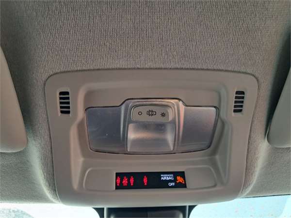 luz interior techo citroen c3 082016 12 feel