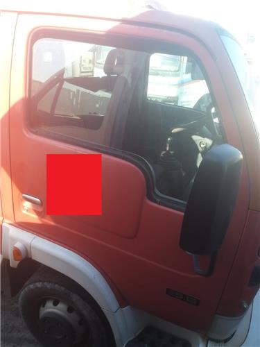 puerta delantera derecha nissan cabstar 01200