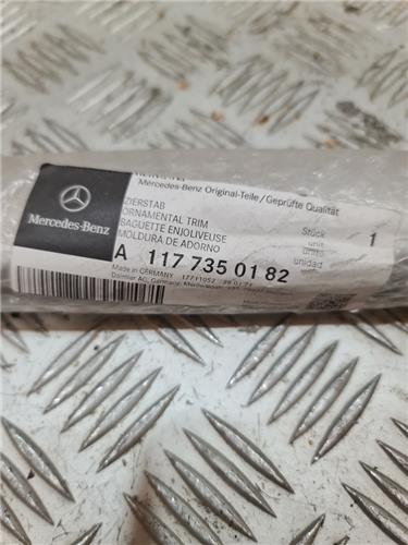 Moldura Puerta Trasera Izquierda CLA