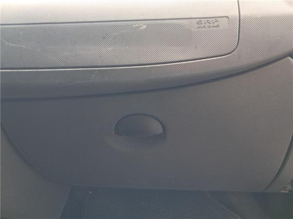 guantera salpicadero dacia duster i 2010 15