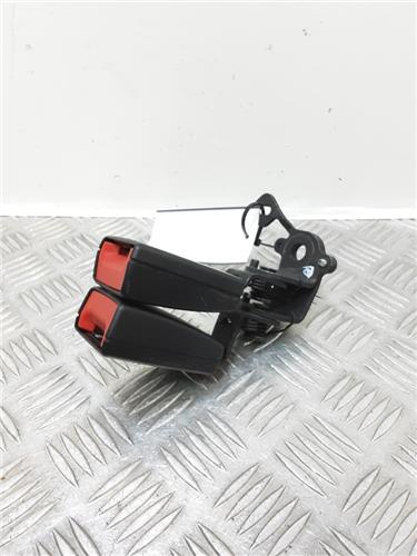 anclaje cinturon trasero izquierdo volkswagen golf vii (5g1/be1)(09.2012 >) 1.2 edition bluemotion tech. [1,2 ltr.   77 kw tsi]