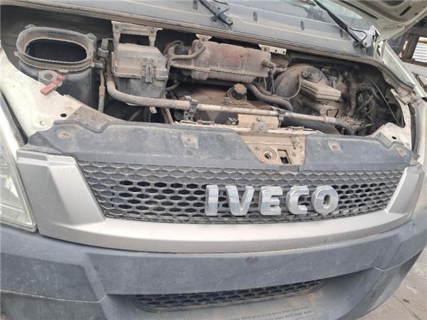 parrilla delantera iveco daily furgon 2006 2