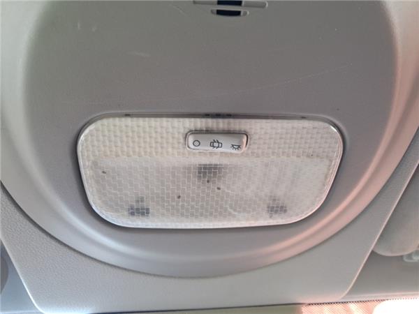 luz interior techo peugeot partner tepee 0520
